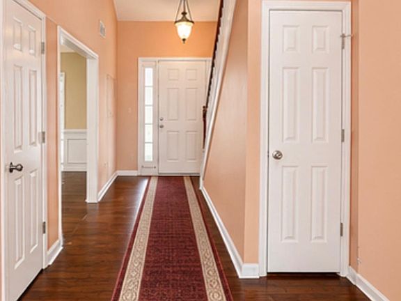 4th image of 4020 Preserve Ln