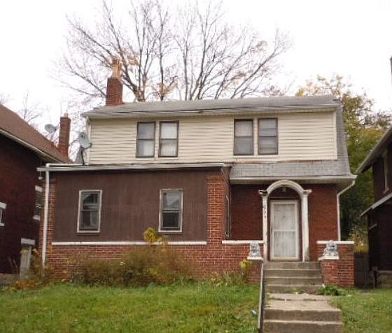 2nd image of 994 Linwood Ave