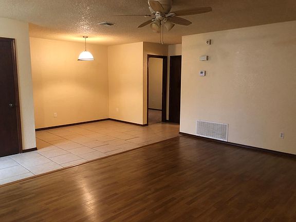 4th image of 329 SW 92nd St