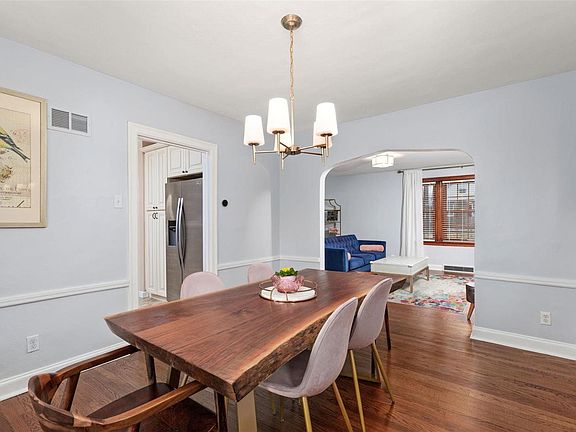 5th image of 6228 Pernod Ave