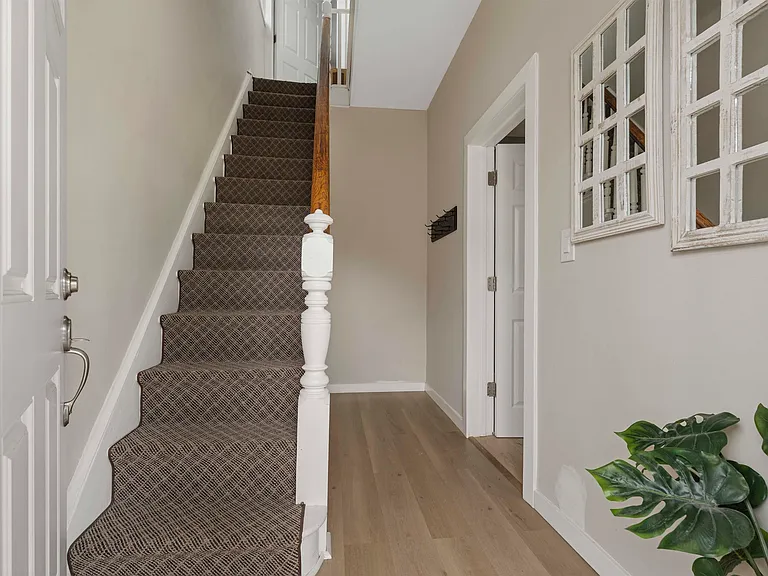 4317 Cottage Ave #1 — Photo 2