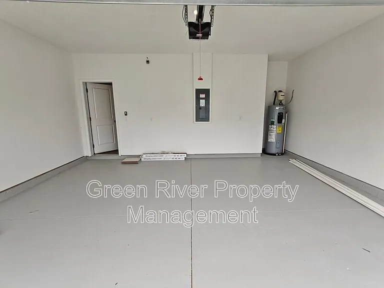 5724 Lagoon Cruise Way — Photo 53