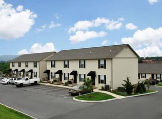 1036 Stonecrest Ct, Johnson City, TN 37604