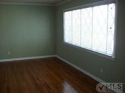 4th image of 5513 Waltham Ave