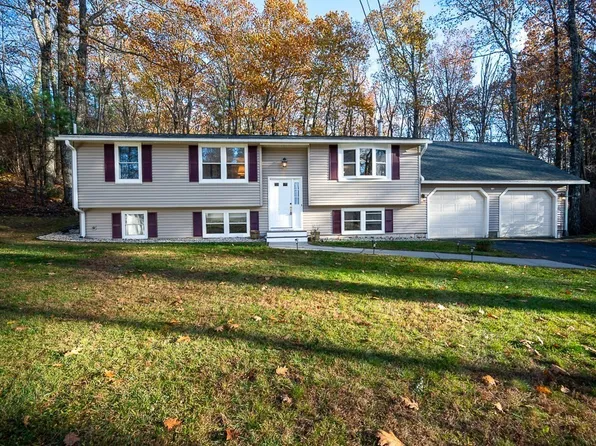 149 Turkey Hill Rd, Belchertown, MA 01007