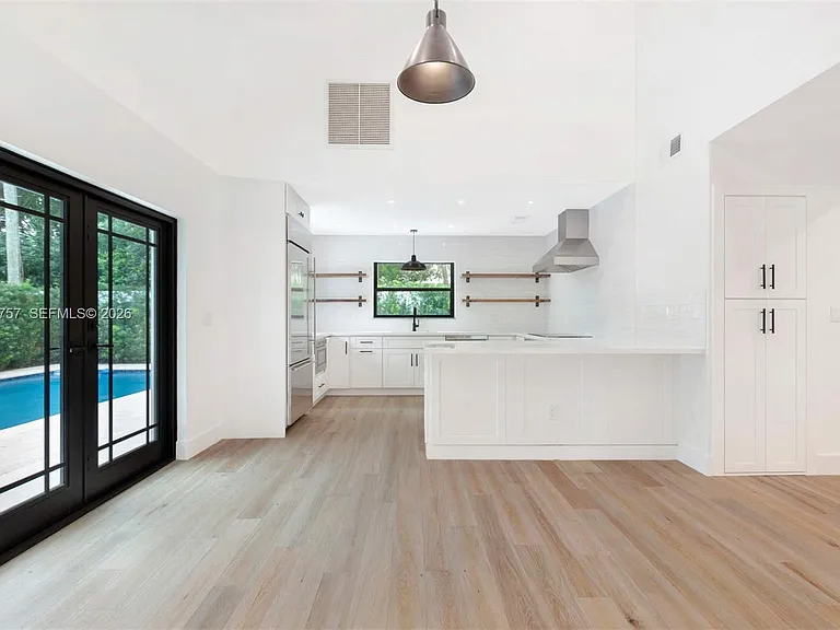 18 Hersey Dr — Photo 14
