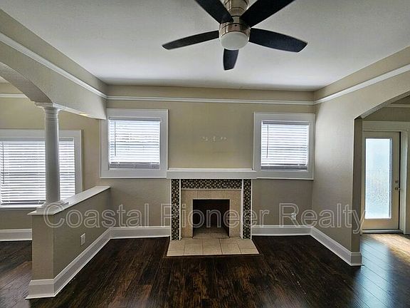 5th image of 209 S Westland Ave Unit D