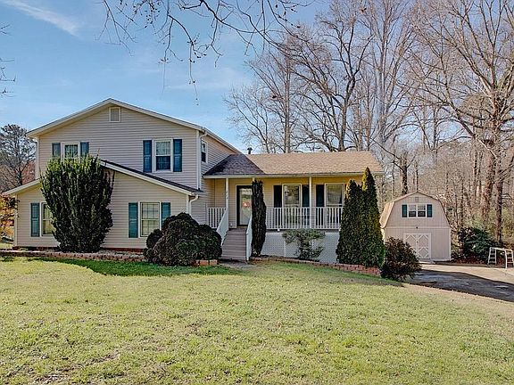 4th image of 213 Windfield Dr