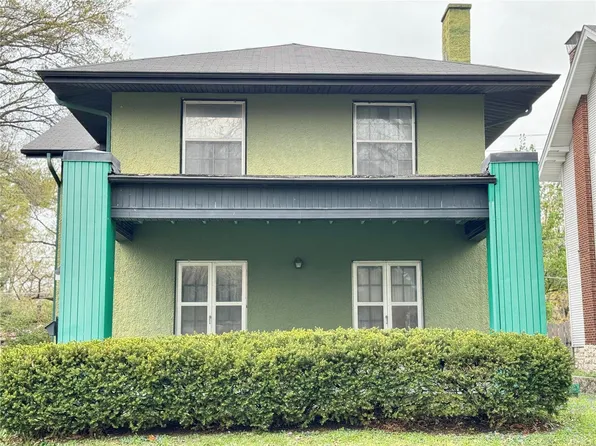 821 E B St, Belleville, IL 62220