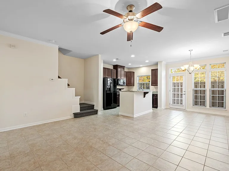 453 Christiane Way — Photo 6