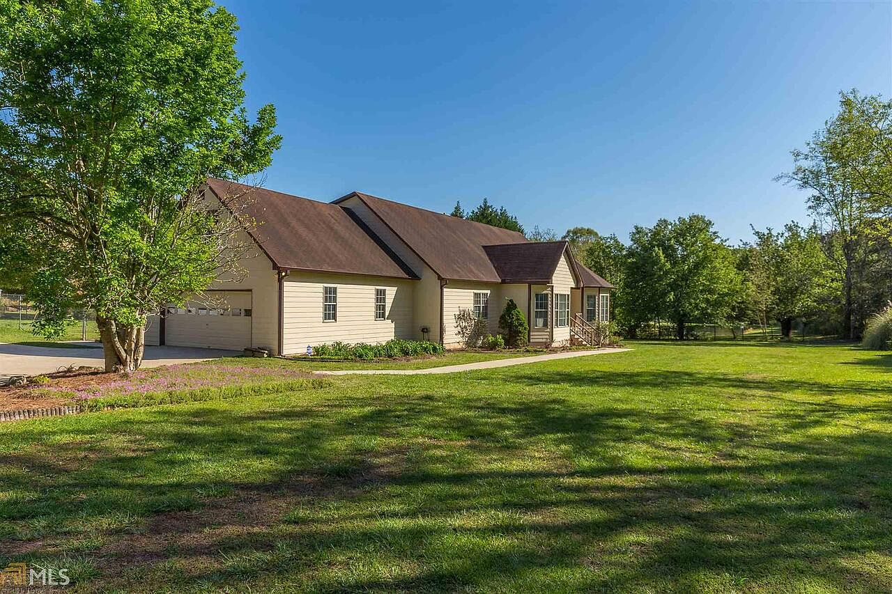 404 Carruth Rd, Winder, GA 30680 | Zillow