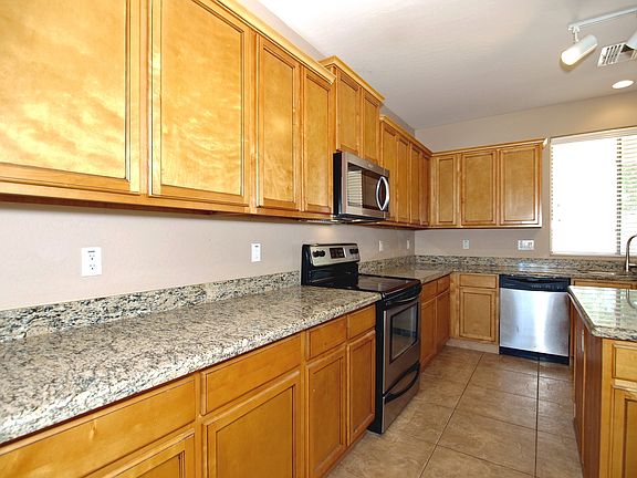 3rd image of 9526 W Highland Ave
