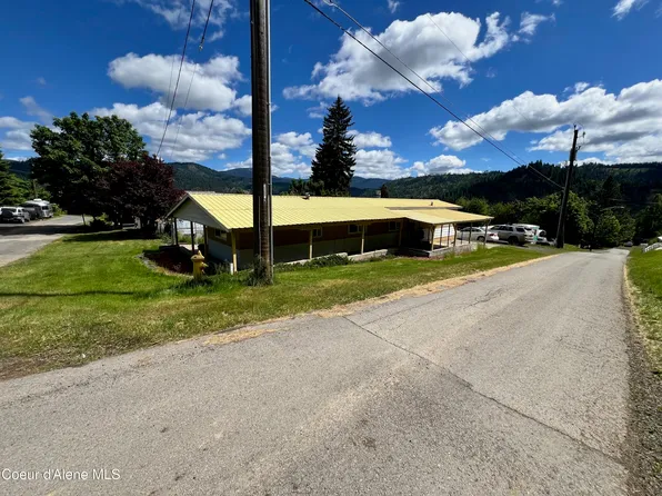 320 Lincoln Ave, Saint Maries, ID 83861