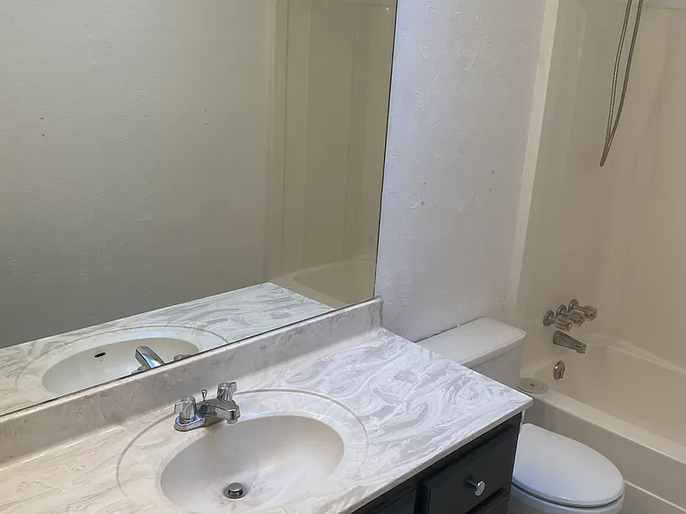 1023 E Dell Ave — Photo 12