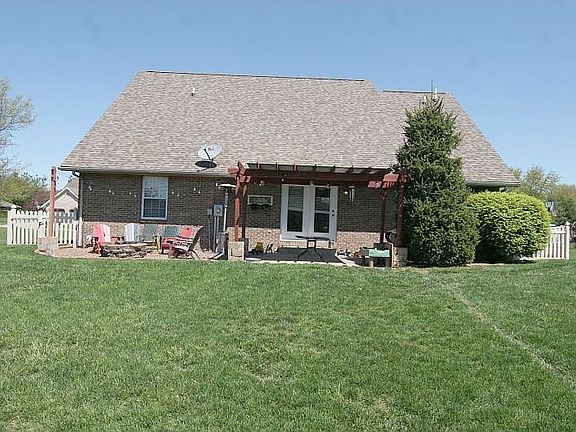 4th image of 1645 Sugar Pine Dr