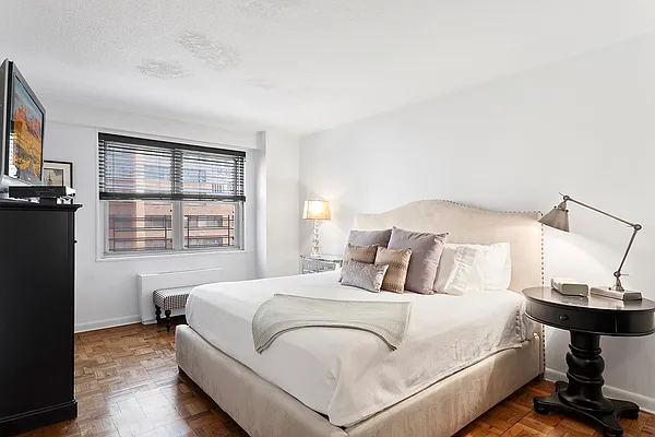 Rented by Compass | media 2