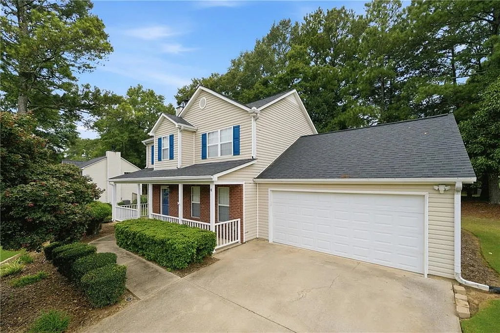 3 bed, 2.5 bath, 1630 sqft, $1,850 — Photo 2