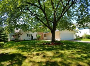 5802 Concord Ct, Hanover Park, IL 60133