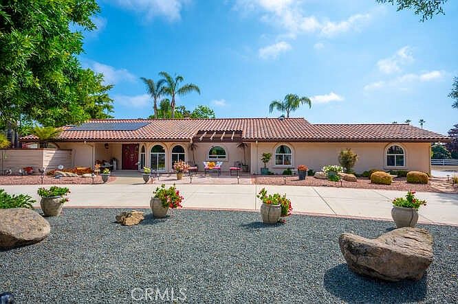 1st image of 1375 La Quinta Dr