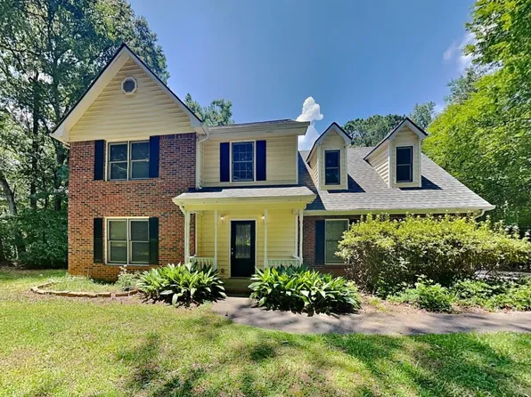 145 Bryson Ln, Fayetteville, GA 30215