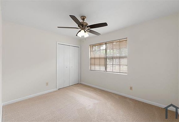 4th image of 6513 Church St