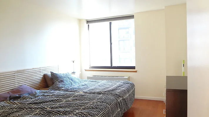 Rented by Royal Operation System | media 31