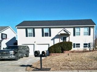 1719 Sunrise Dr, Warrensburg, MO 64093