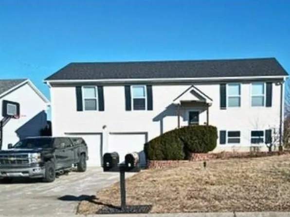 1719 Sunrise Dr, Warrensburg, MO 64093