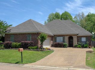 306 Westwood Pl, Brandon, MS 39042