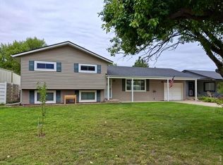 120 S Hickory St, Yuma, CO 80759