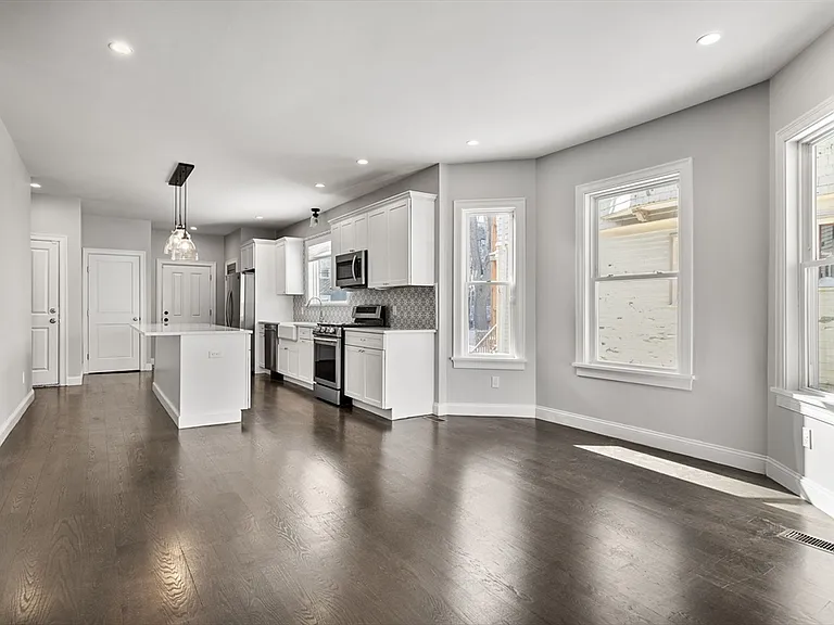 83 Centre St #1 — Photo 2