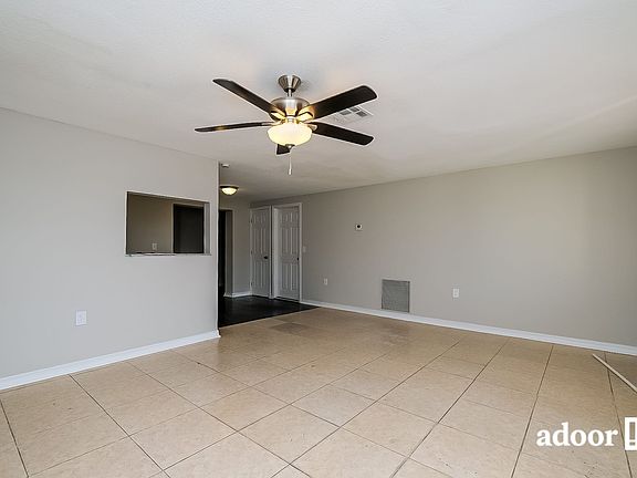 4th image of 4631 Eastwood Ln