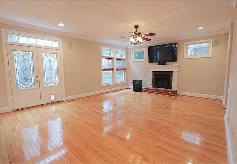 1325 Buckingham Ave — Photo 19