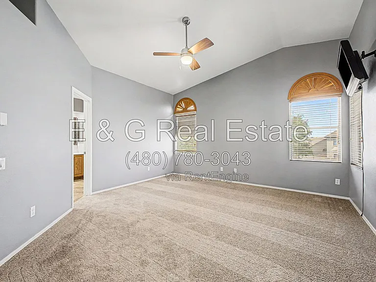19424 N 33rd Pl — Photo 20