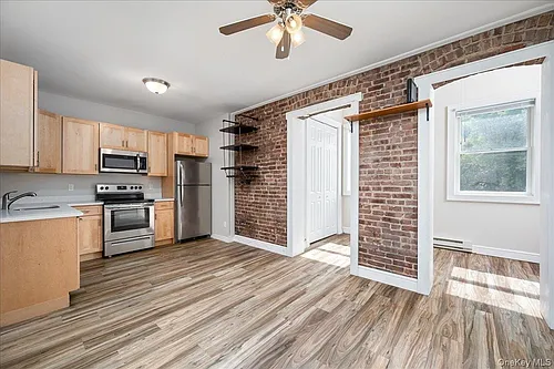 548 Warburton Ave #2E Photo 1