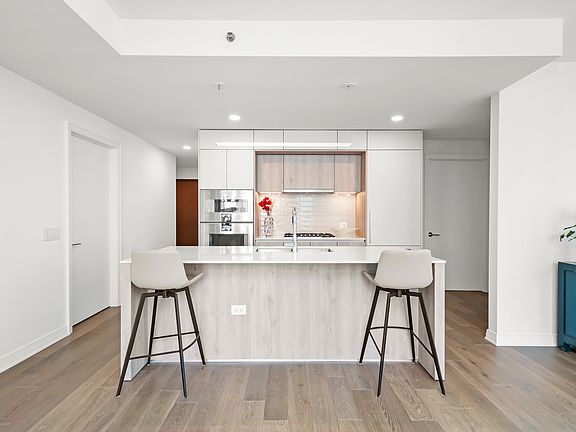 2nd image of 211 N Harbor Dr #1001