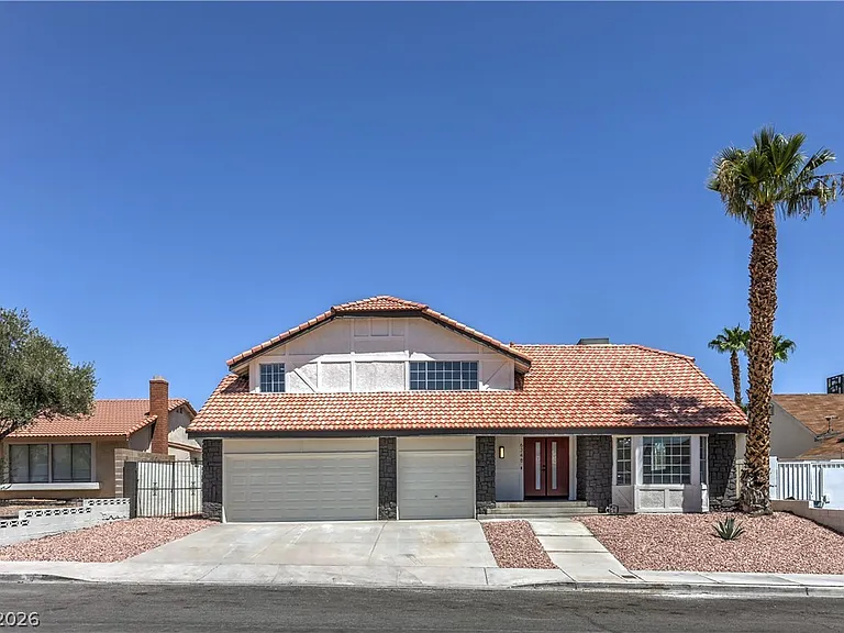 6348 Vicuna Dr — Photo 2