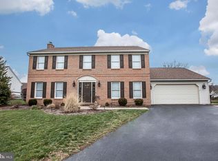 5 Saint James Pl, Reading, PA 19608
