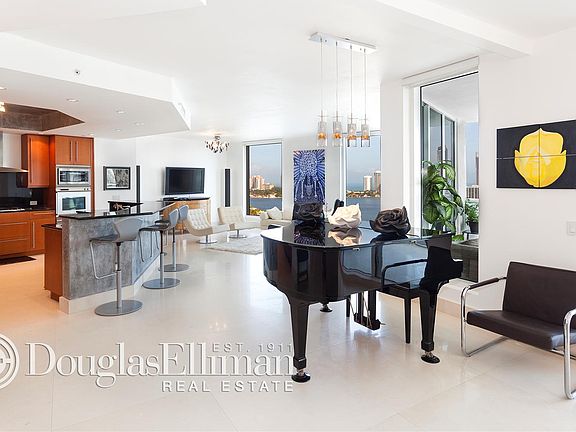 2nd image of 6000 Island Blvd APT 1906