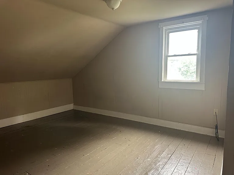 Unit Photo