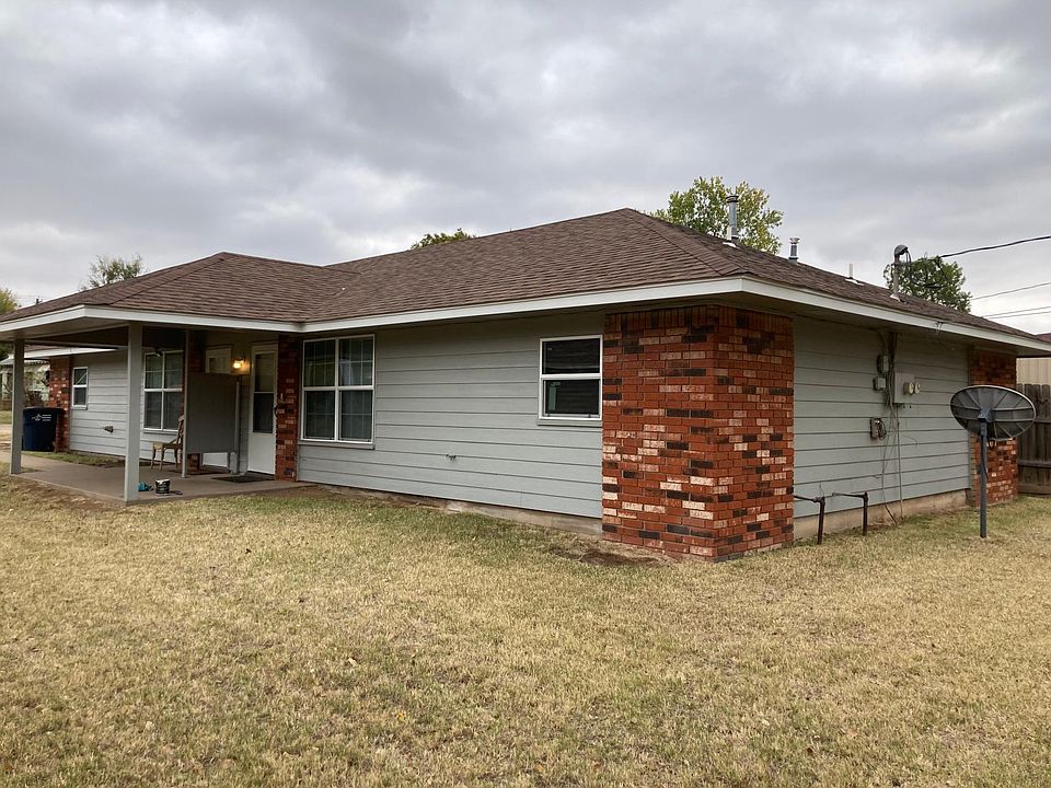 Entrance and backside of unit.