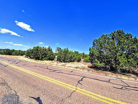 4th image of 8426 Silver Creek Drive #1
