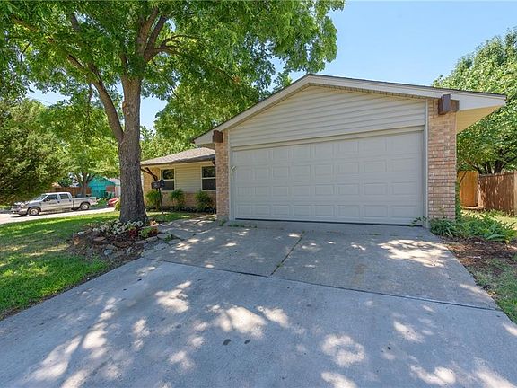 3rd image of 602 Price Dr