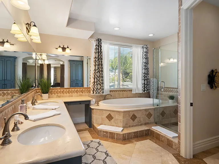 15935 W Archwood Ln — Photo 18