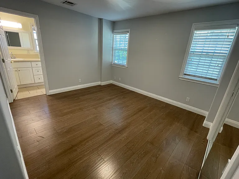 2nd En-Suite
