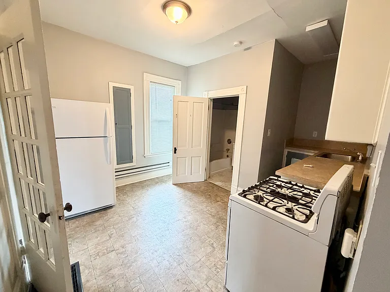 3514 3rd St #5 — Photo 8