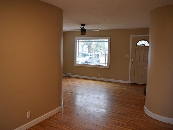 5th image of 632 11th St N