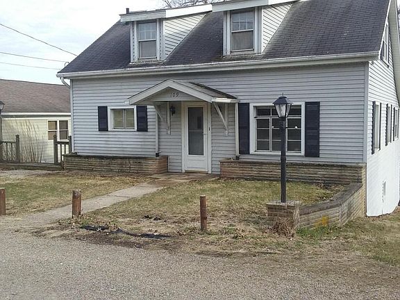 3rd image of 109 Lakeview Dr