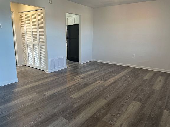 4th image of 6491 Carefree Ln APT 23