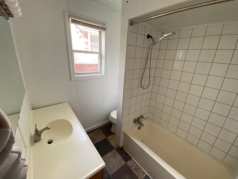 825 Fairview Ave — Photo 10